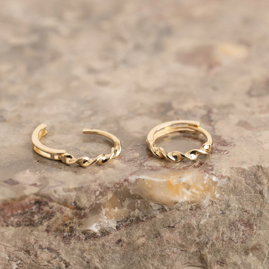 ADELIE SOLID GOLD CREOL EARRING