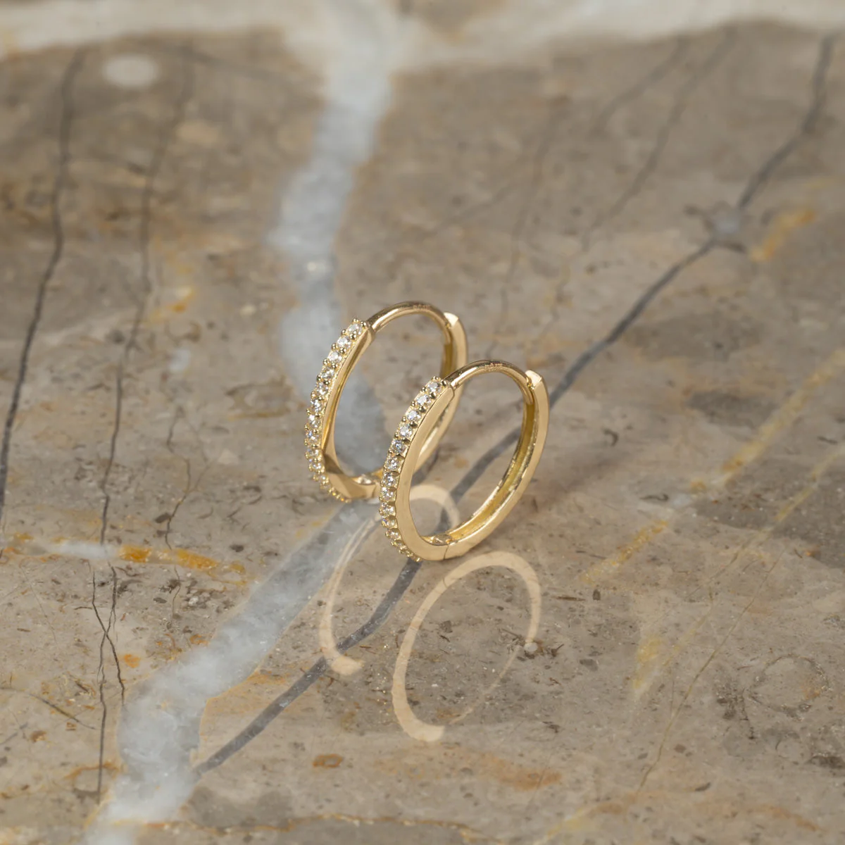 ALISSA CRYSTAL SOLID GOLD CREOL EARRING - 15mm