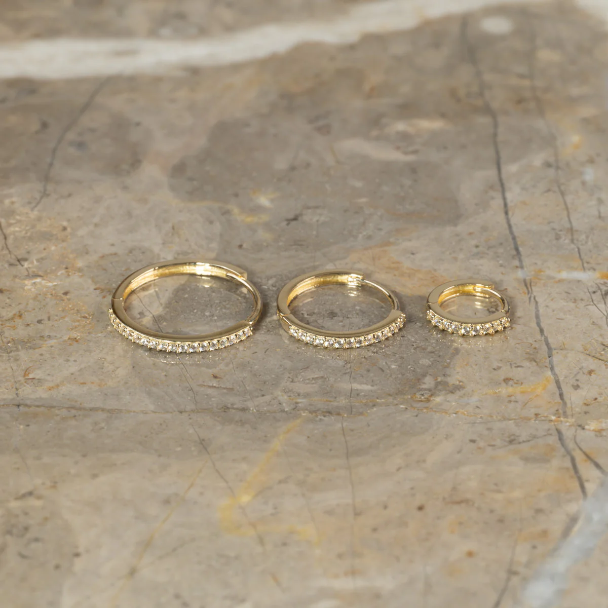 ALISSA CRYSTAL SOLID GOLD CREOL EARRING - 18mm - Image 5