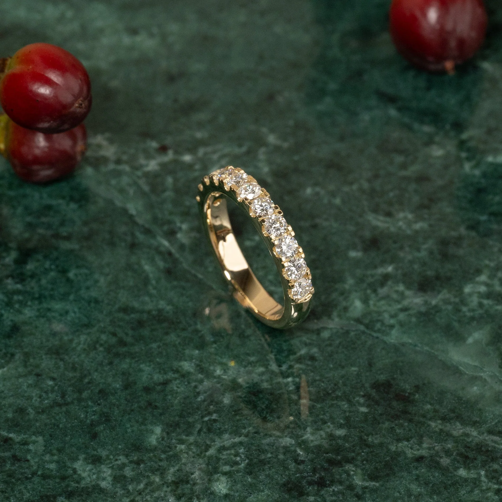 ALLIANCE DIAMOND RING - Image 8