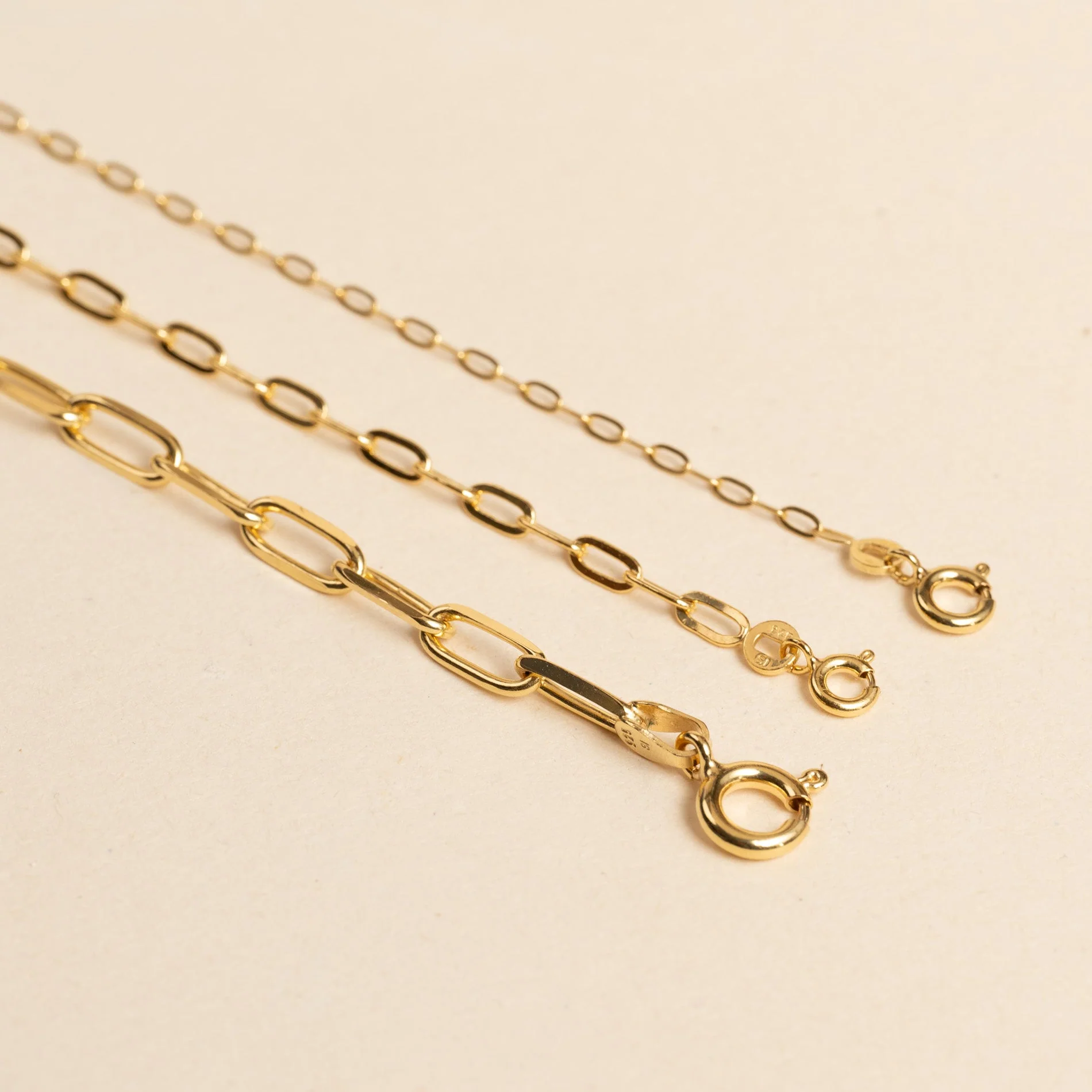 ALMA SMALL LINK GOLDEN BRACELET - Image 6
