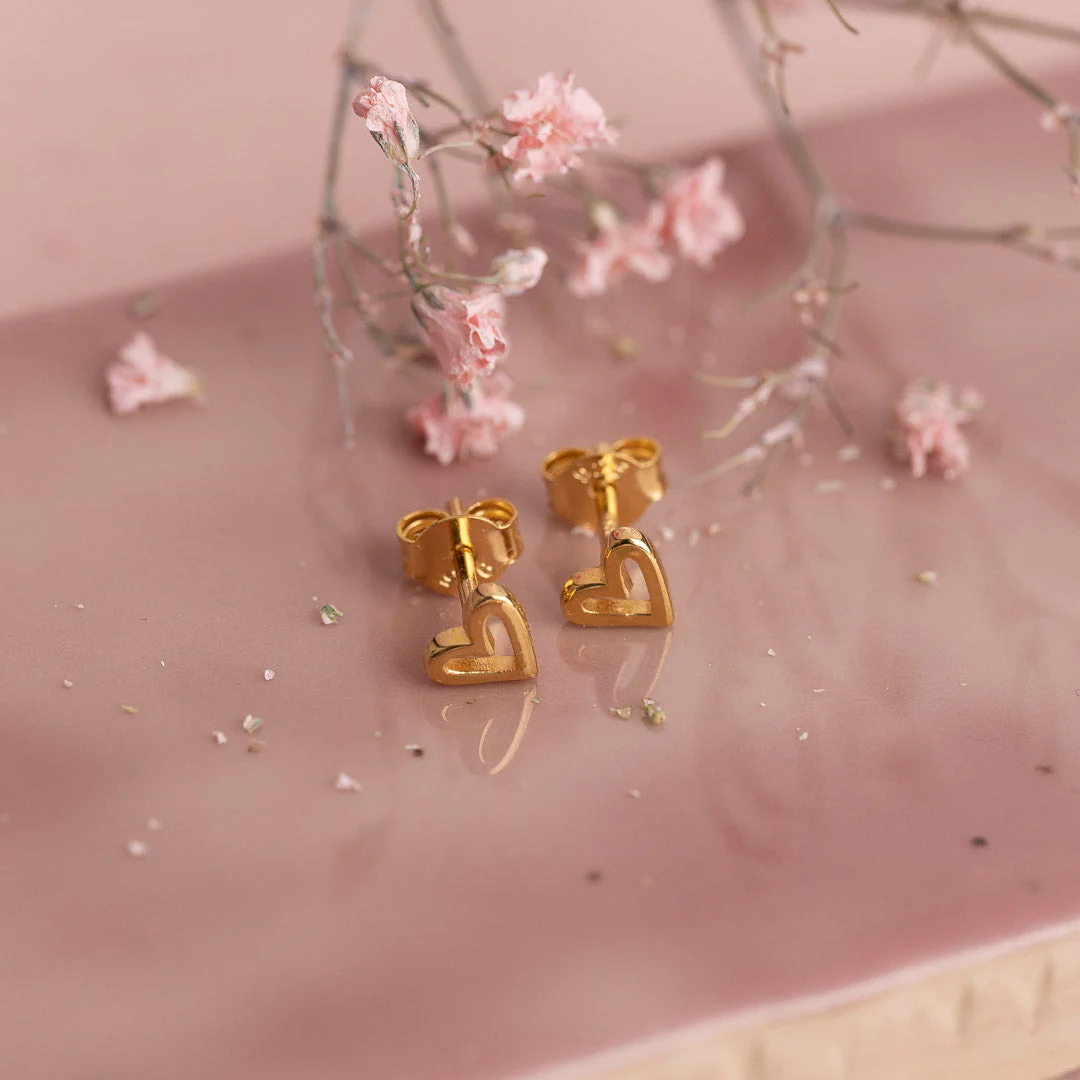 AMARA GOLDEN STUD EARRING