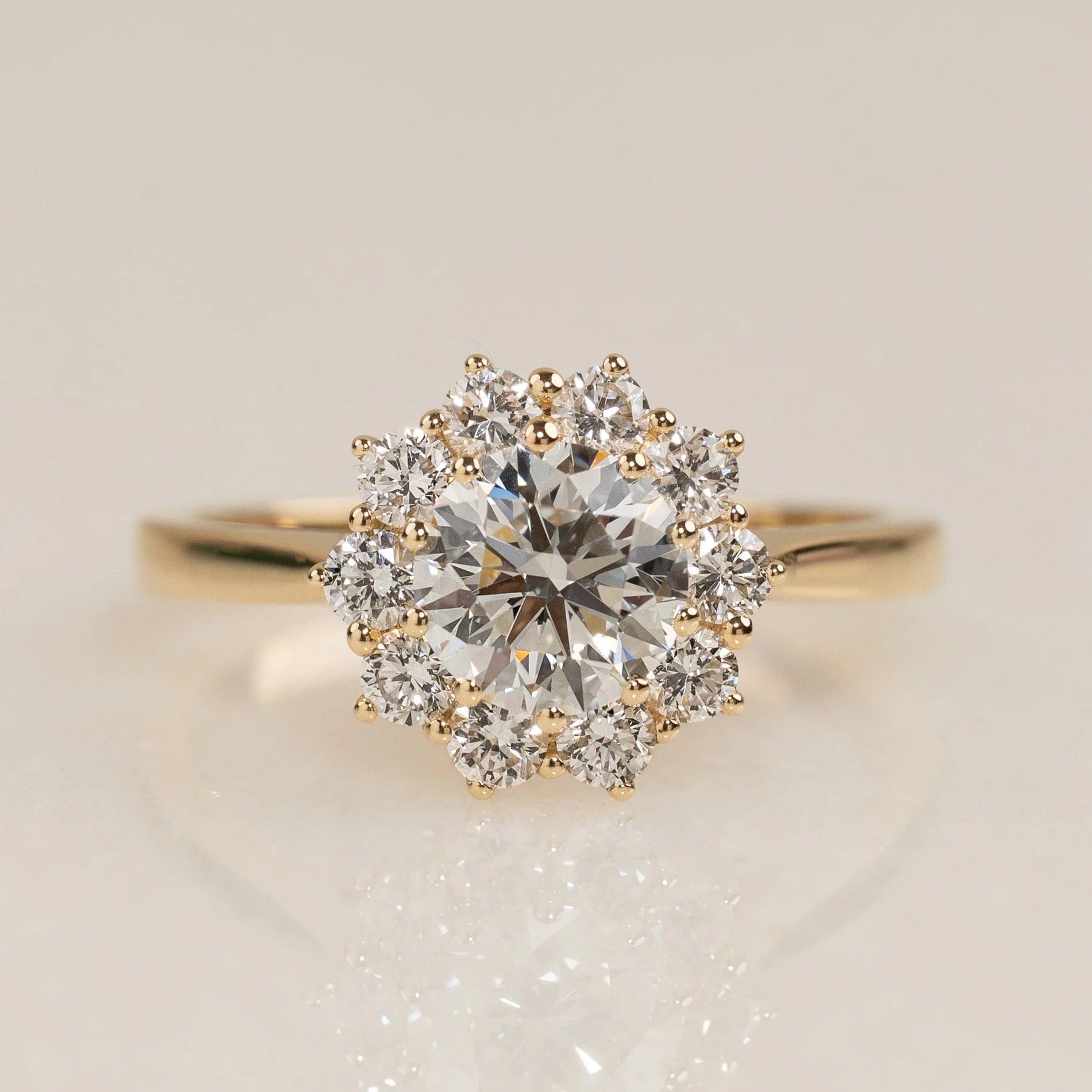 ROUND HALO CLUSTER DIAMOND RING - 1.50ct