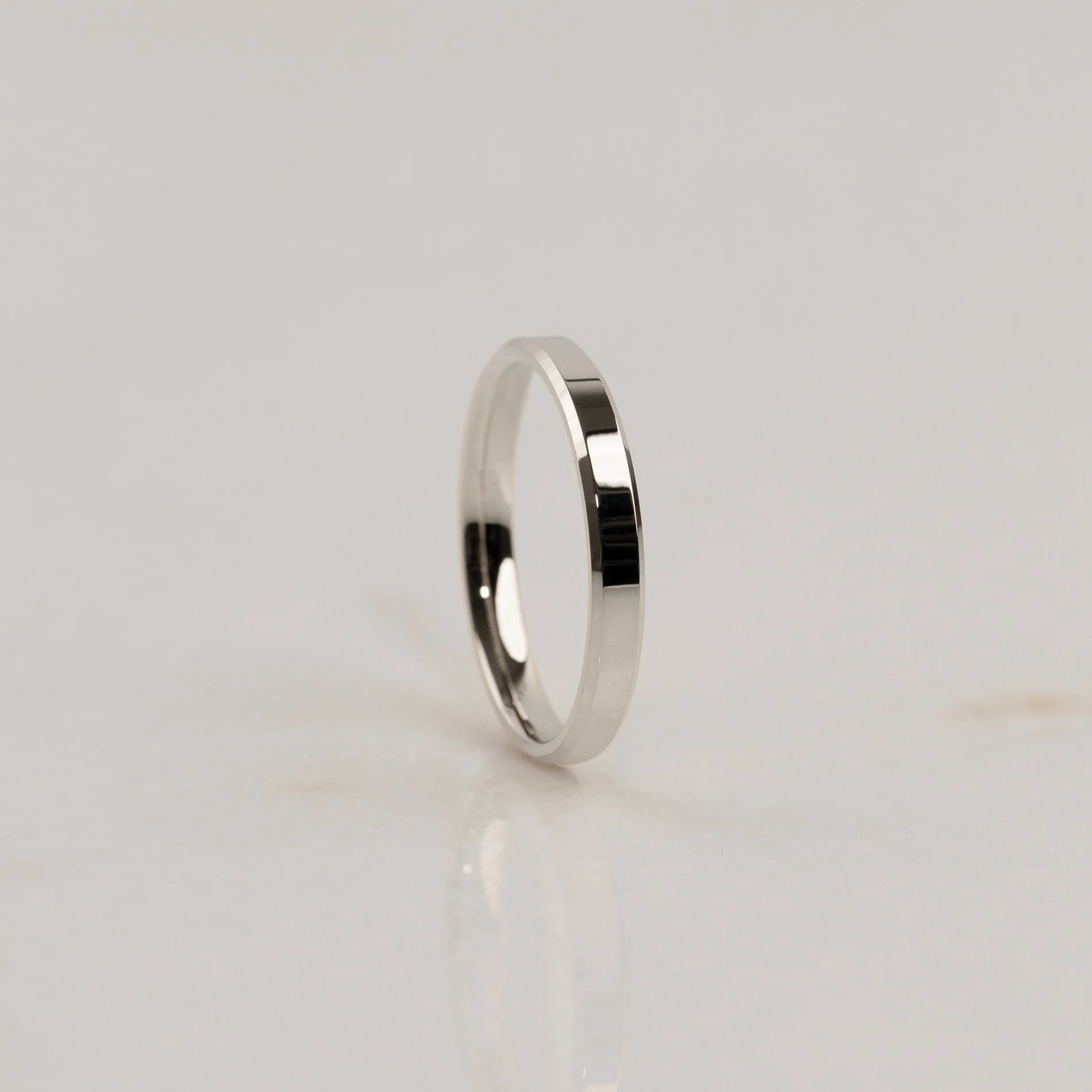 BEVELED FLAT COMFORT WEDDING BAND - WG - Image 5