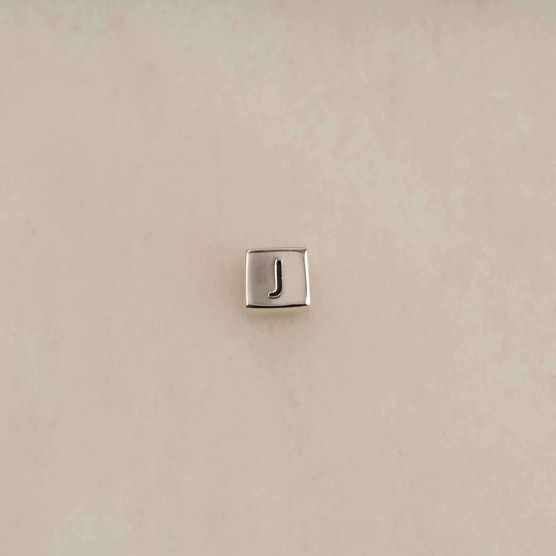 BOX LETTER SILVER PENDANT - Image 12