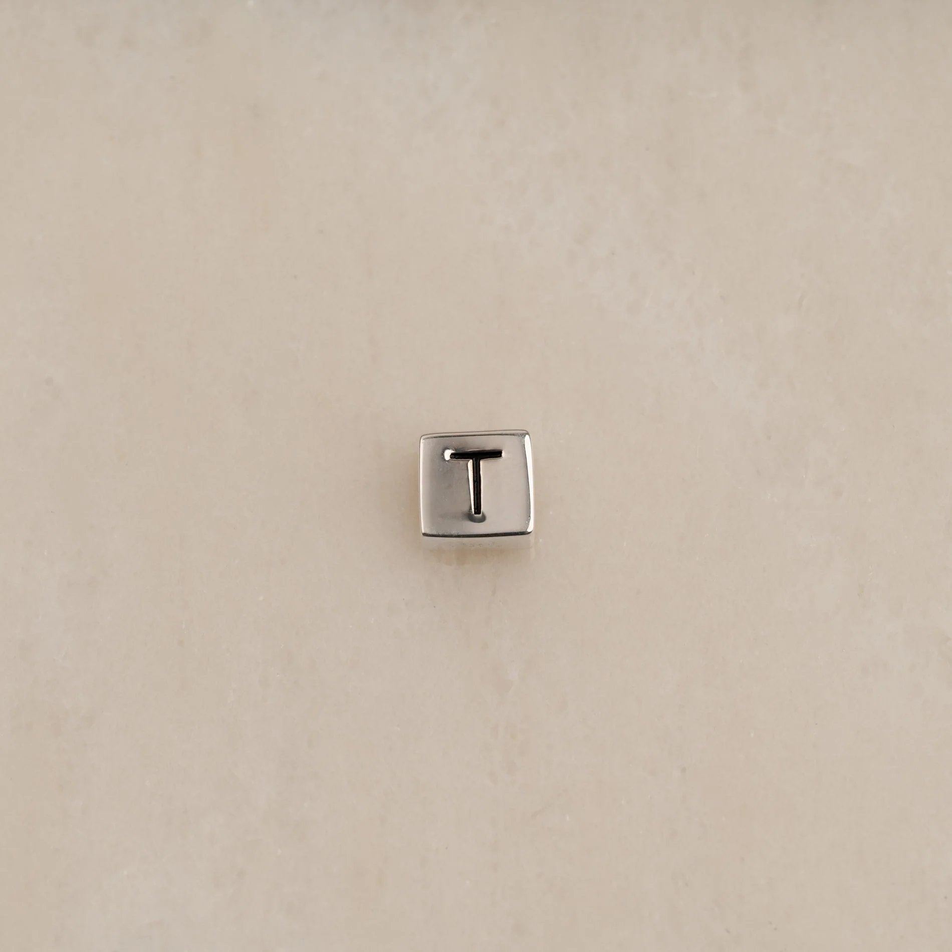 BOX LETTER SILVER PENDANT - Image 21