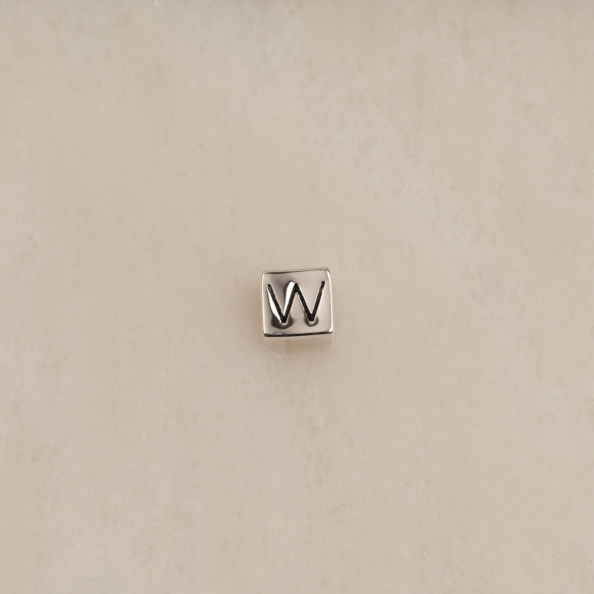 BOX LETTER SILVER PENDANT - Image 24