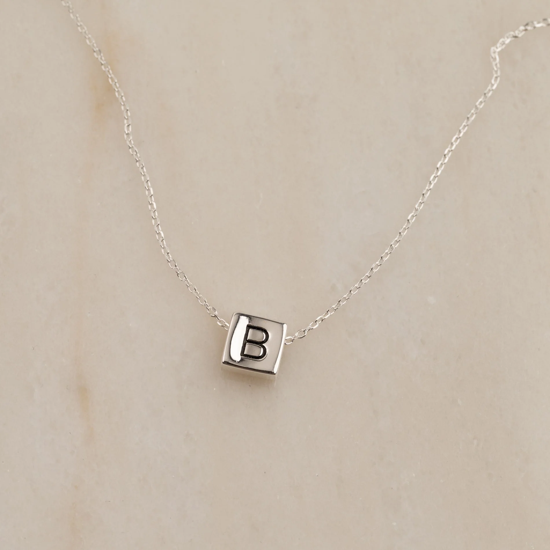 BOX LETTER SILVER PENDANT - Image 25