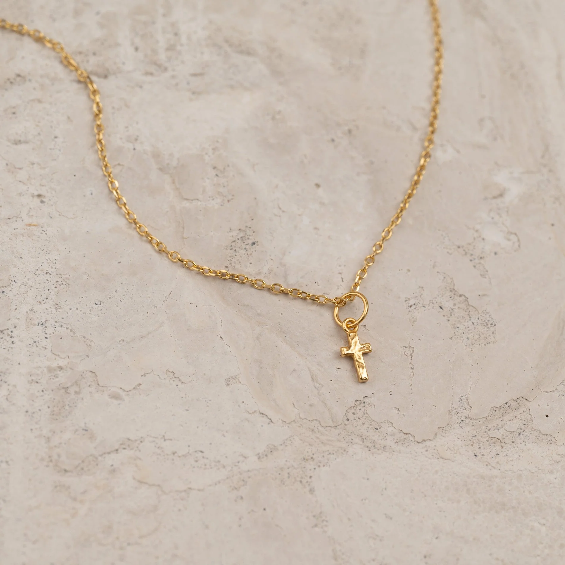 CHRISTABEL GOLDEN NECKLACE