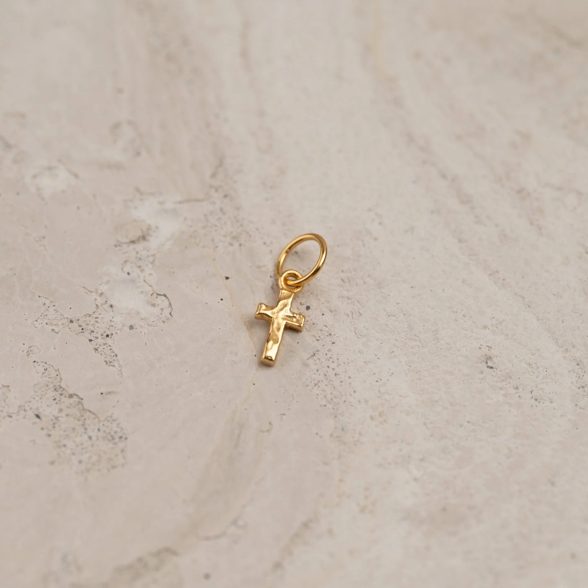 CHRISTABEL GOLDEN PENDANT - Image 2