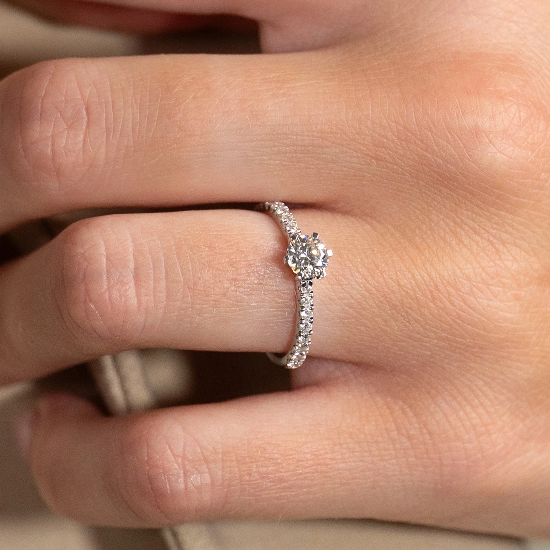 CLASSIC 6-PRONG ALLIANCE DIAMOND RING - Image 8