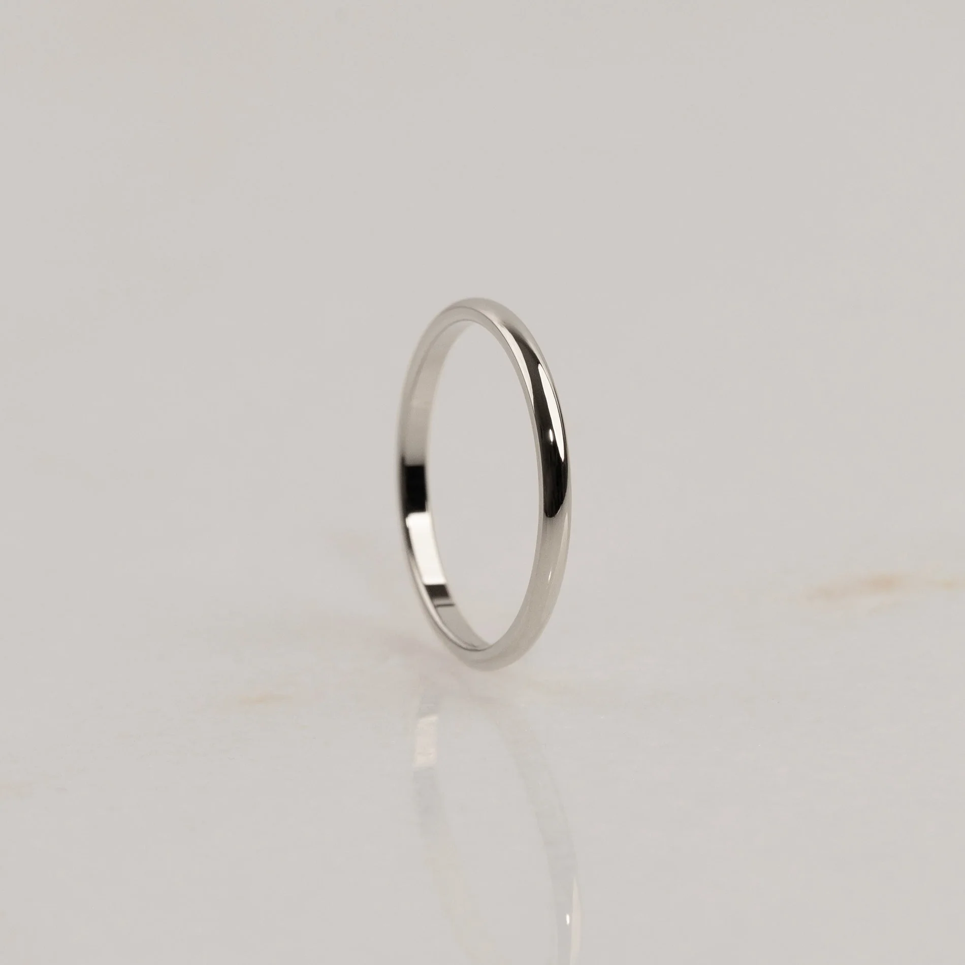 CLASSIC D-PROFILE WEDDING BAND - WG - Image 3