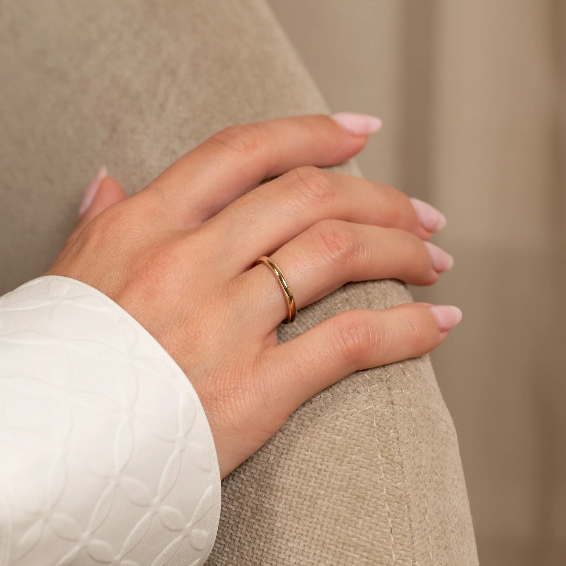 CLASSIC D-PROFILE WEDDING BAND - 2mm - YG - Image 2