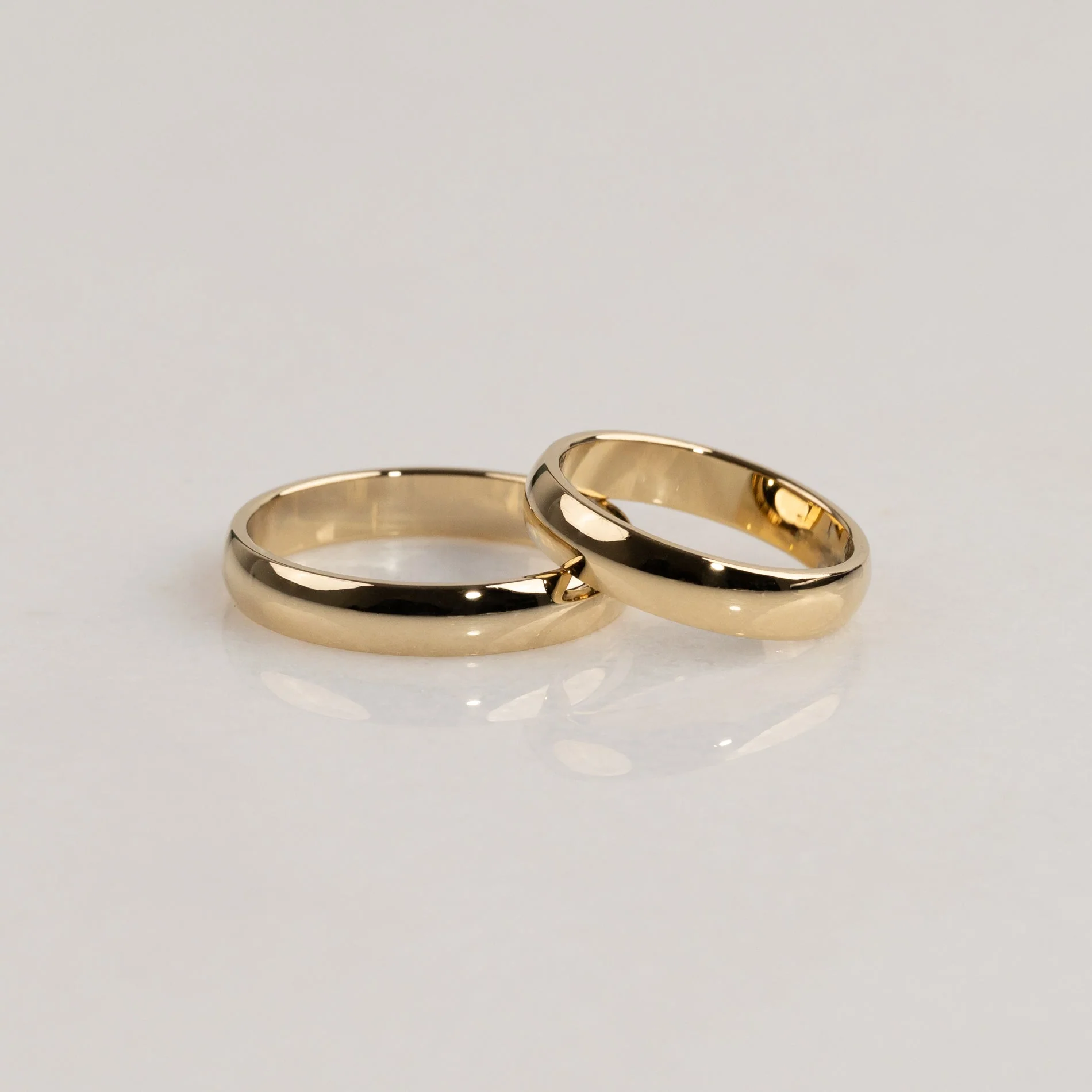 CLASSIC D-PROFILE WEDDING BAND - 4mm - YG - Image 3