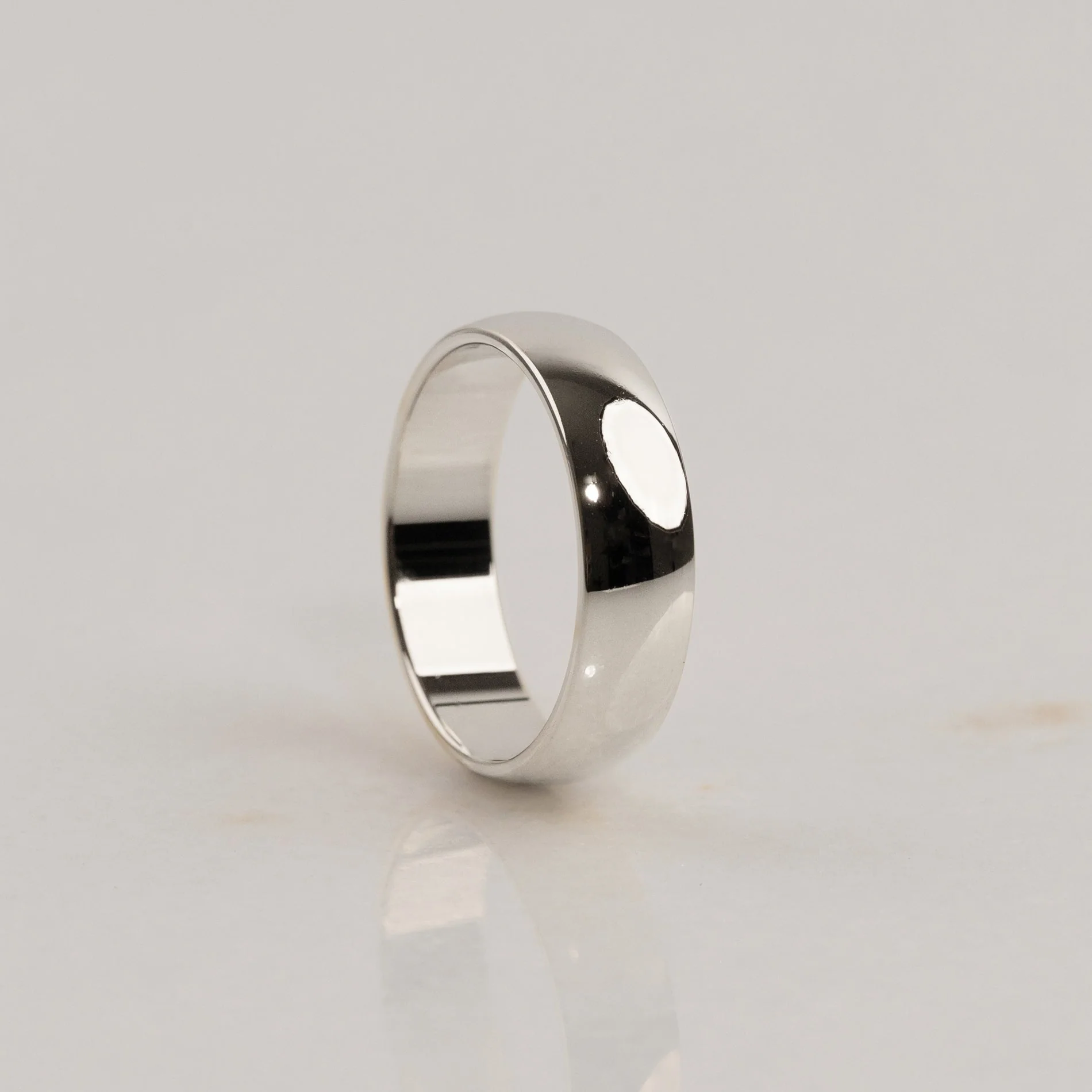 CLASSIC D-PROFILE WEDDING BAND - WG - Image 7