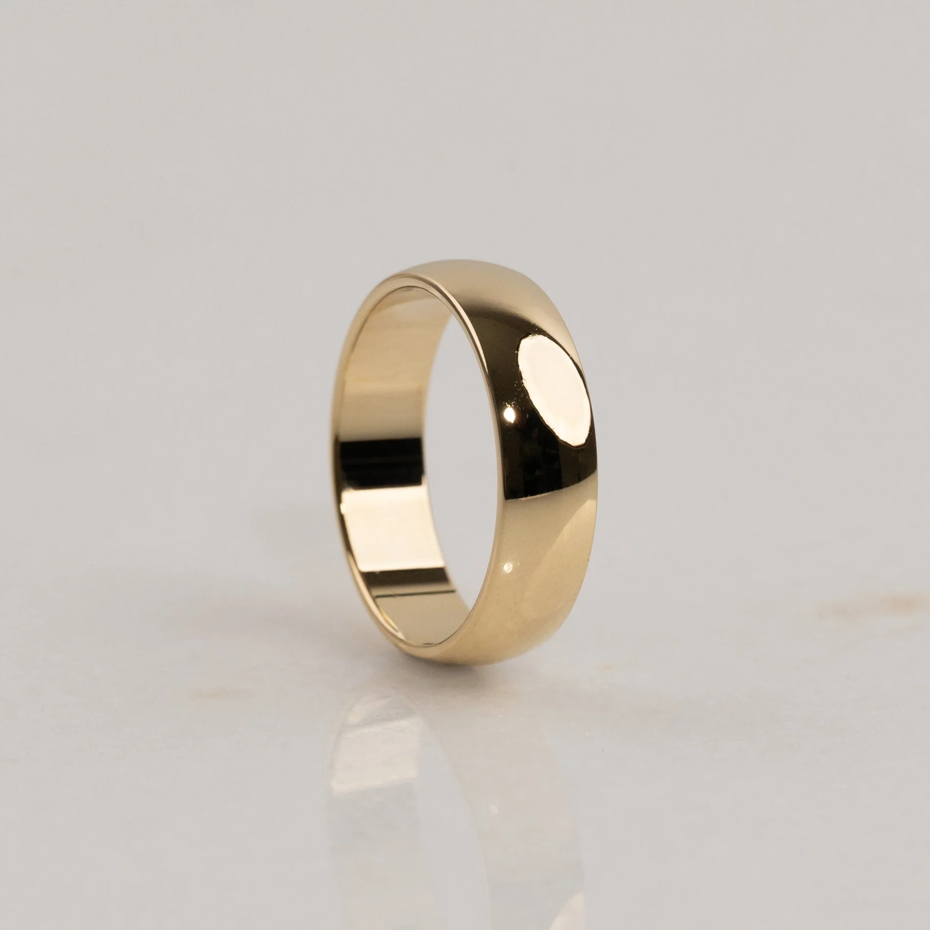 CLASSIC D-PROFILE WEDDING BAND - 6mm - YG