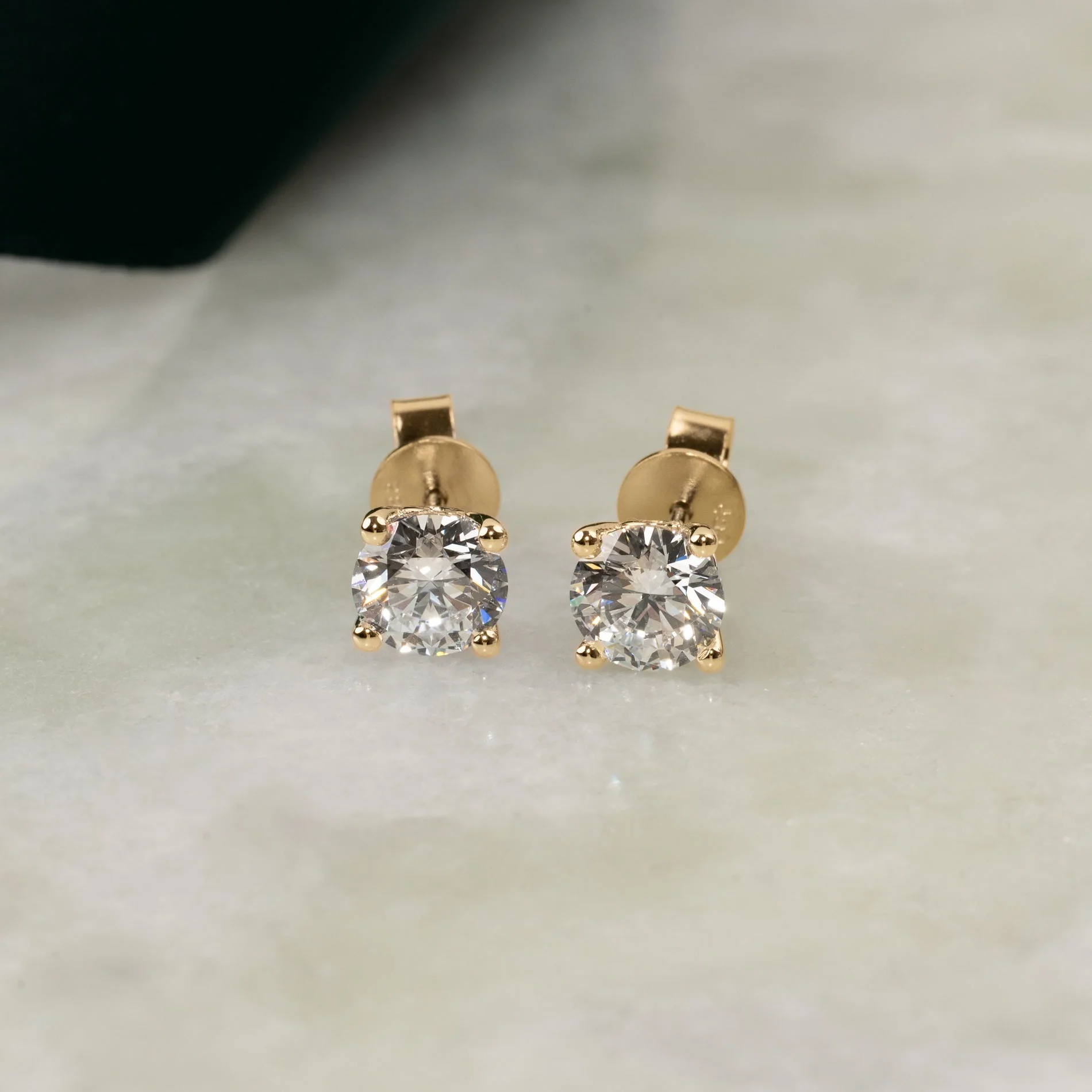 CLASSIC SOLITAIRE LAB-DIAMOND STUD EARRING - 2.0ct - YG