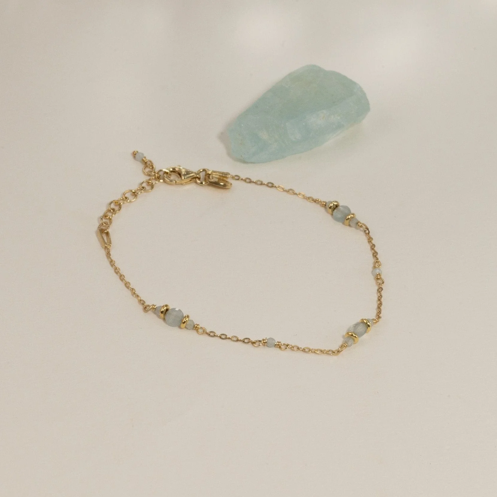 CORDELIA BLUE AQUAMARINE GOLDEN BRACELET