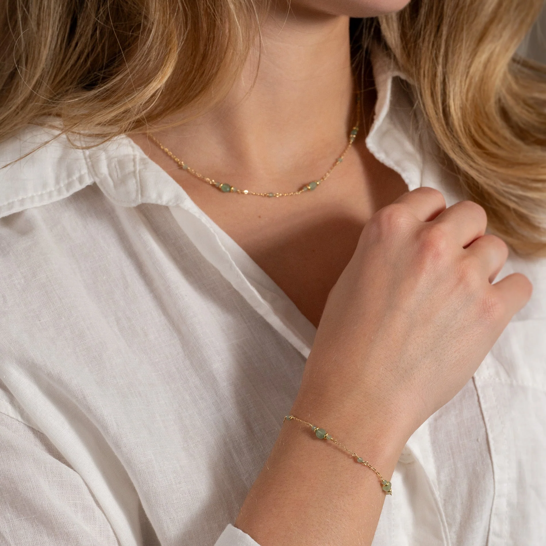 CORDELIA GREEN AVENTURINE GOLDEN BRACELET - Image 6