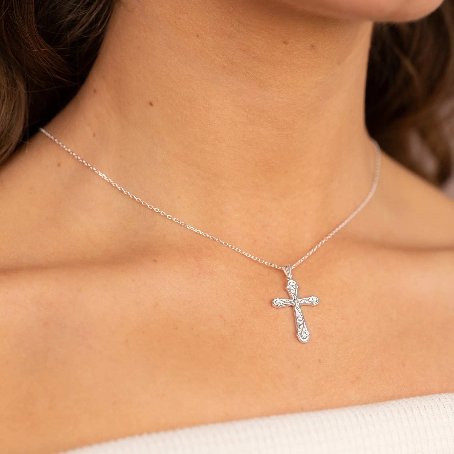 DAGMAR CROSS CRYSTAL SILVER PENDANT - Image 7