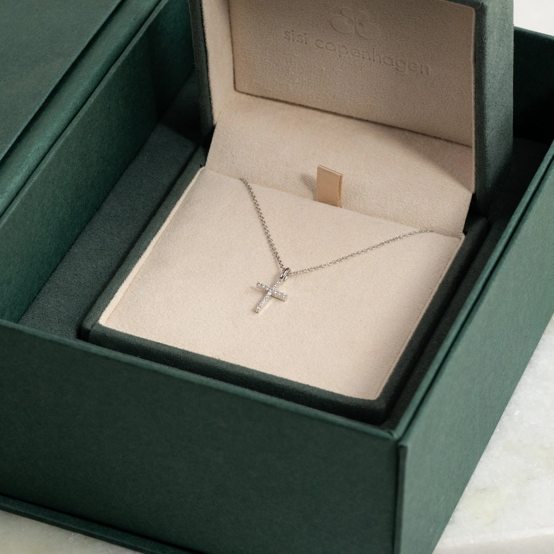 LAB-DIAMOND CROSS PENDANT- 0.08ct - WG - Image 8