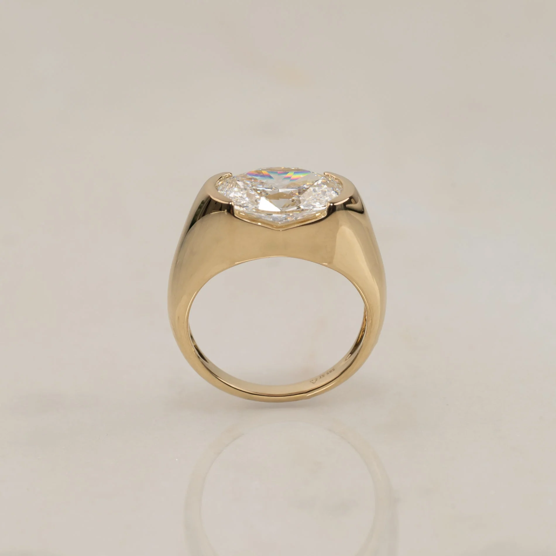 EAST TO WEST OVAL-CUT BEZEL-SET SIGNET LAB-DIAMOND RING - 3.5ct - Image 4