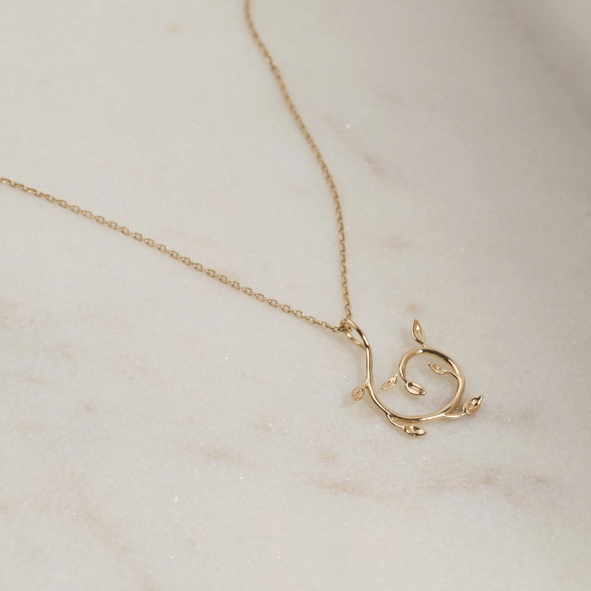 EDEN SWIRL SOLID GOLD PENDANT - Image 7