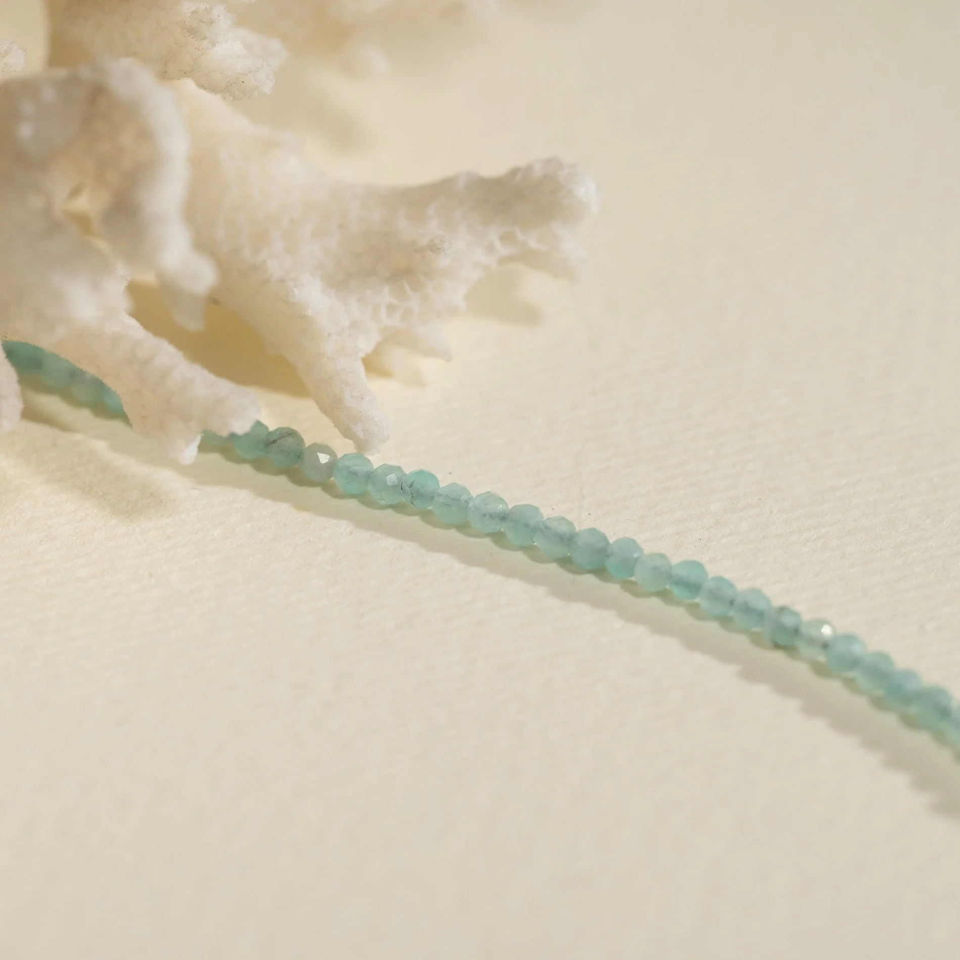 ELIANA BLUE AMAZONITE GOLDEN BRACELET - Image 5