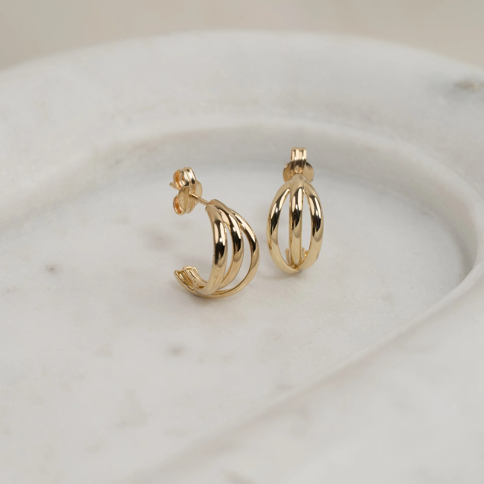 ELIN SOLID GOLD CREOL EARRING