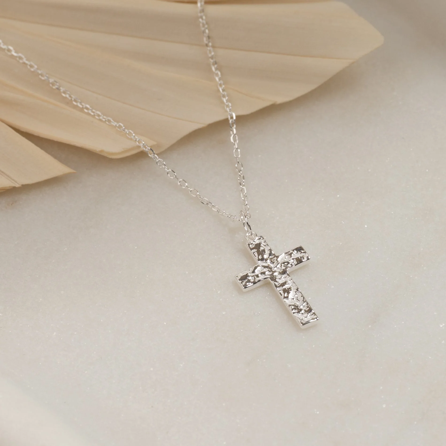 ELMA CROSS SILVER PENDANT - Image 4