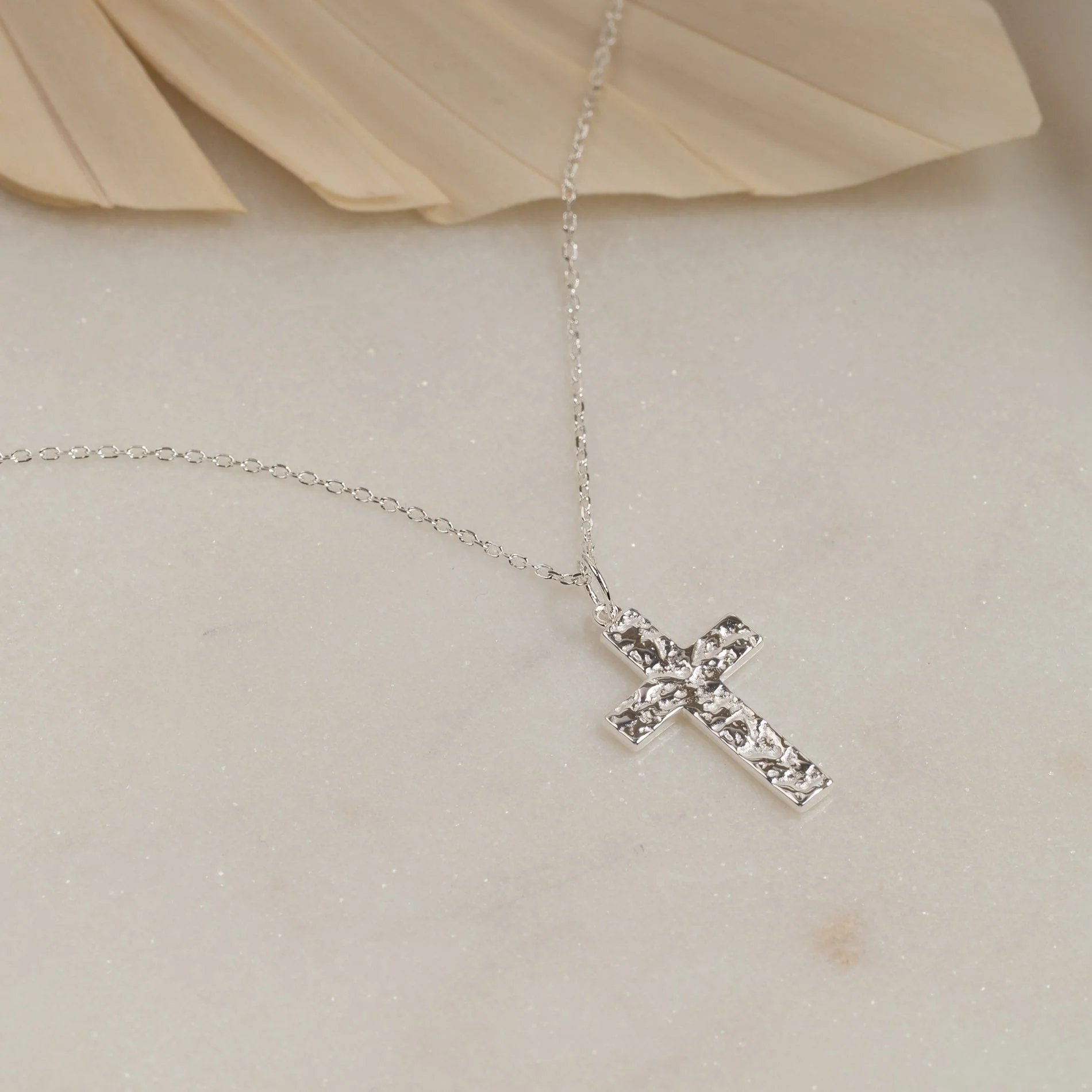 ELMA CROSS SILVER PENDANT - Image 8