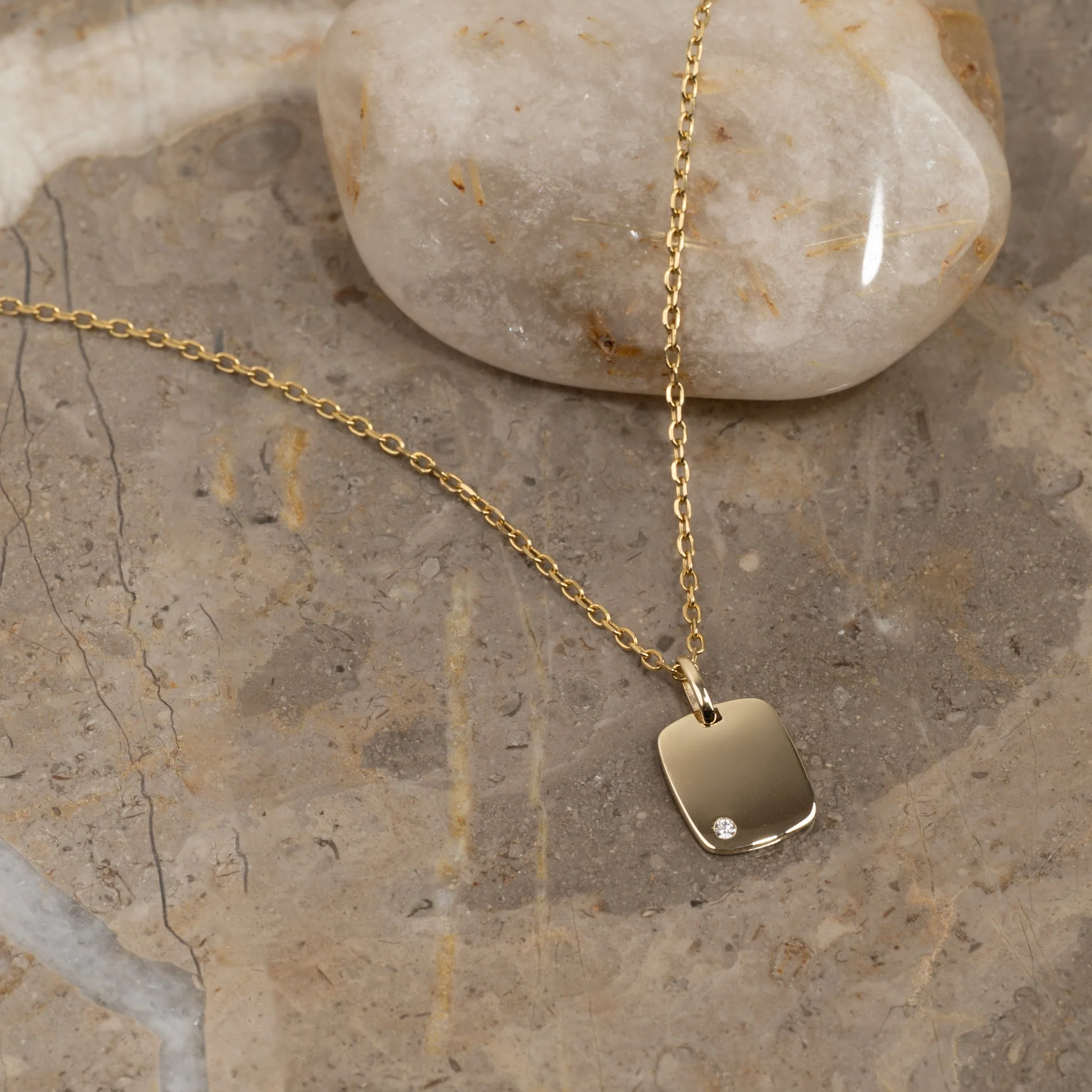 ENGRAVABLE RECTANGULAR CRYSTAL SOLID GOLD PENDANT - 9mm - Image 4