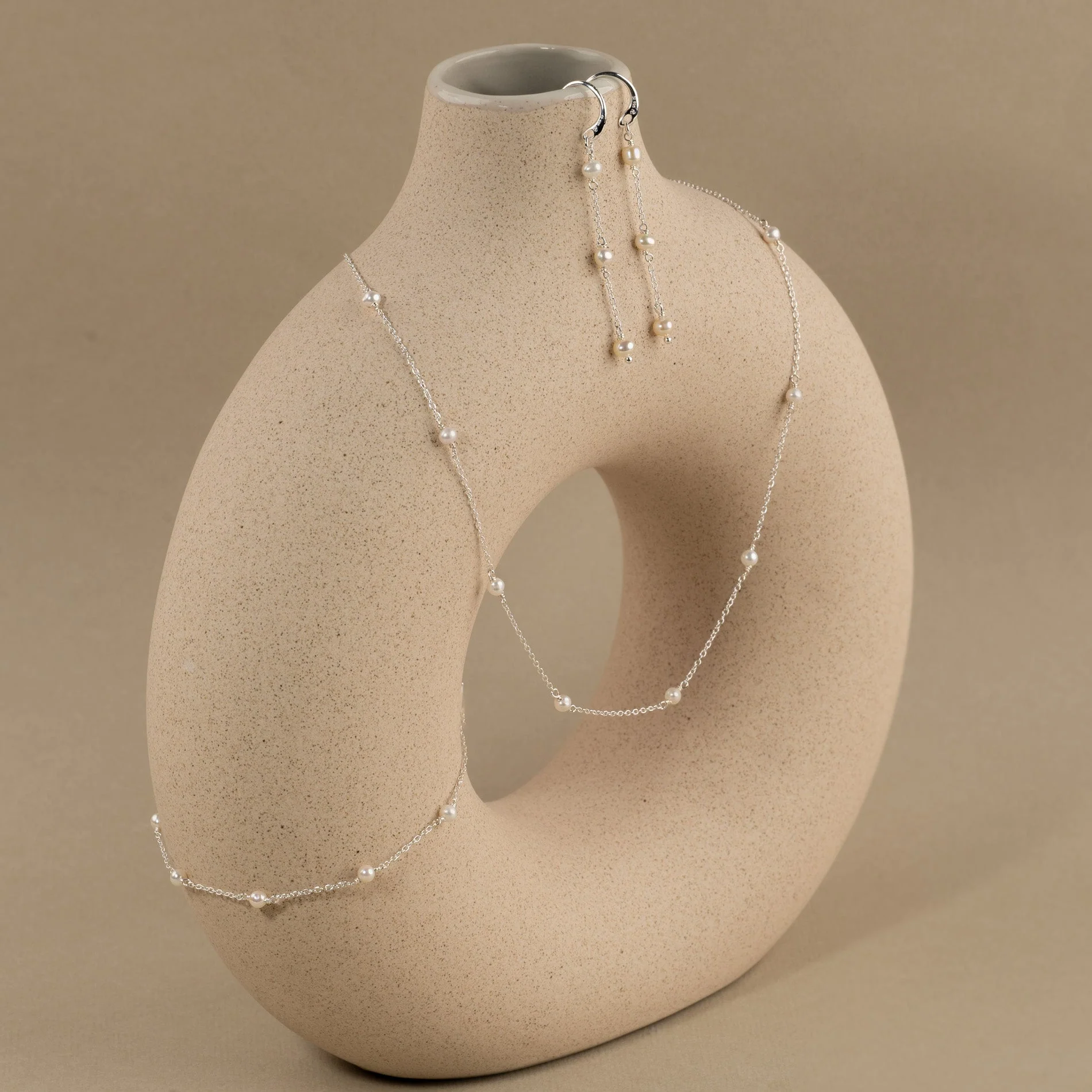 ERICA PEARL SILVER NECKLACE - Image 10
