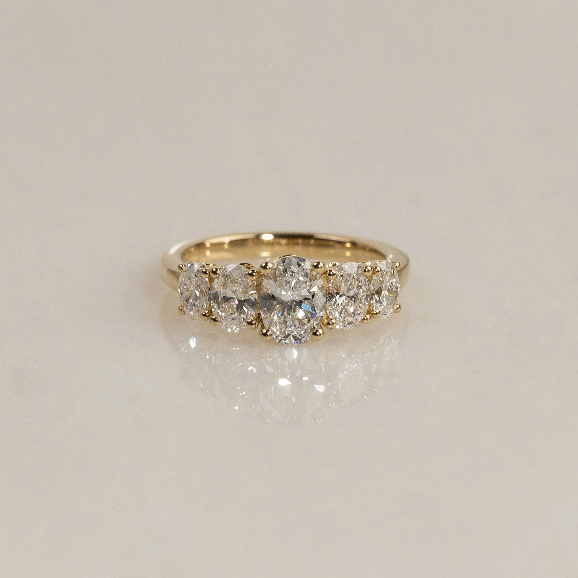 FIVE STONE OVAL-CUT DIAMOND RING - 1.70ct - Image 2