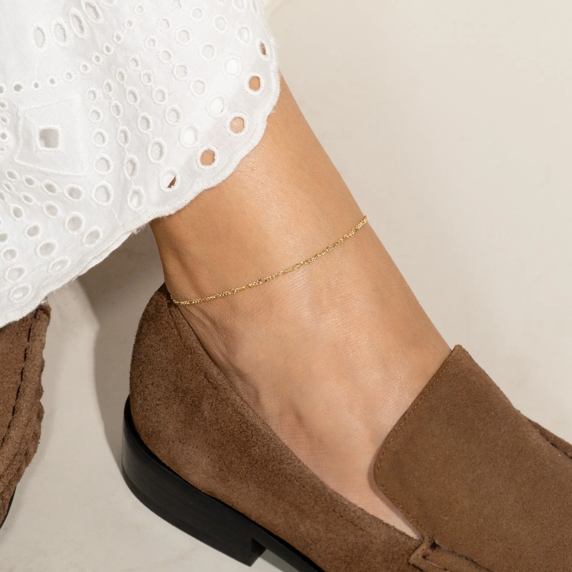 FRIGGA GOLDEN SMALL ANKLET - Image 4