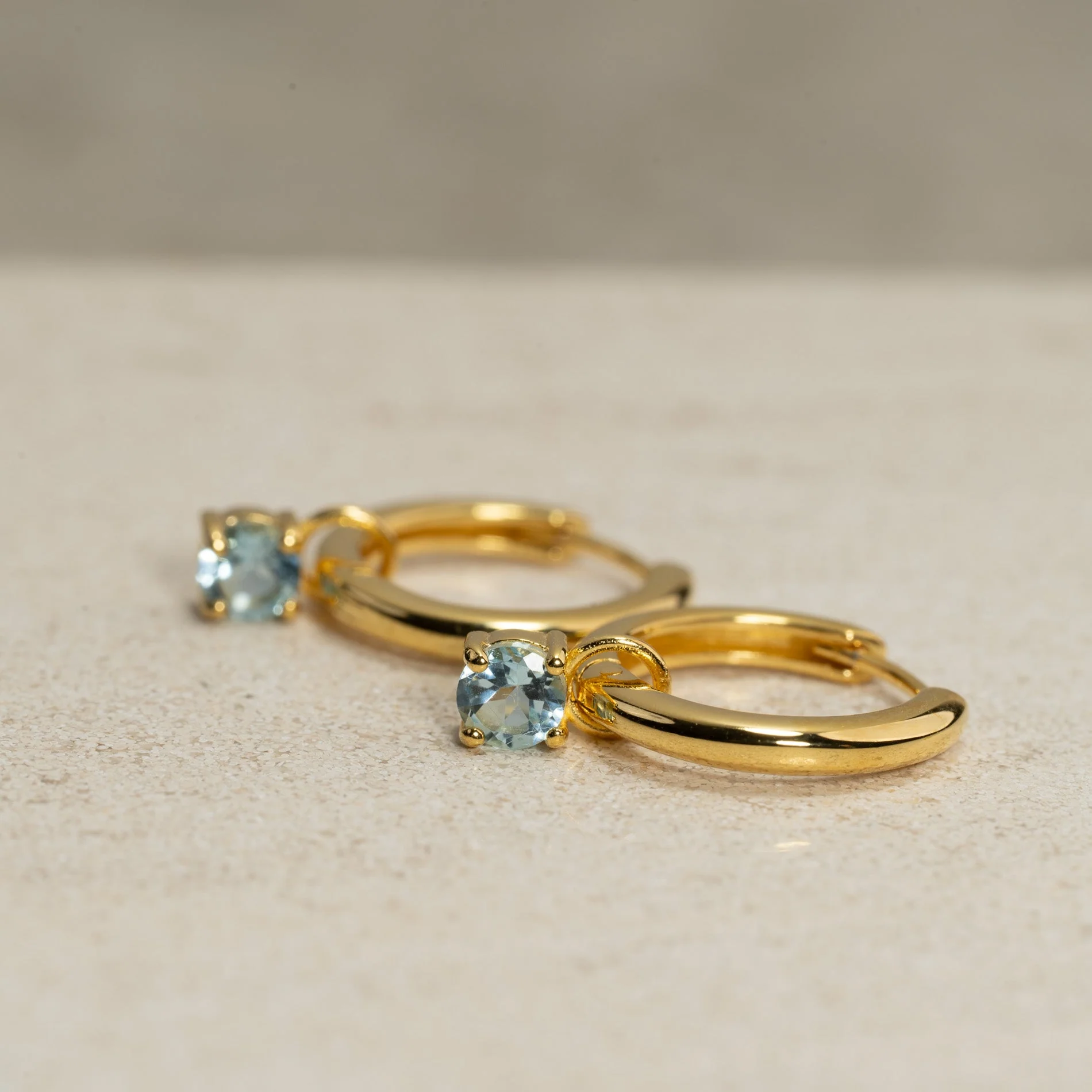 GEMMA BLUE TOPAZ / ELINA SMALL GOLDEN CREOL EARRING