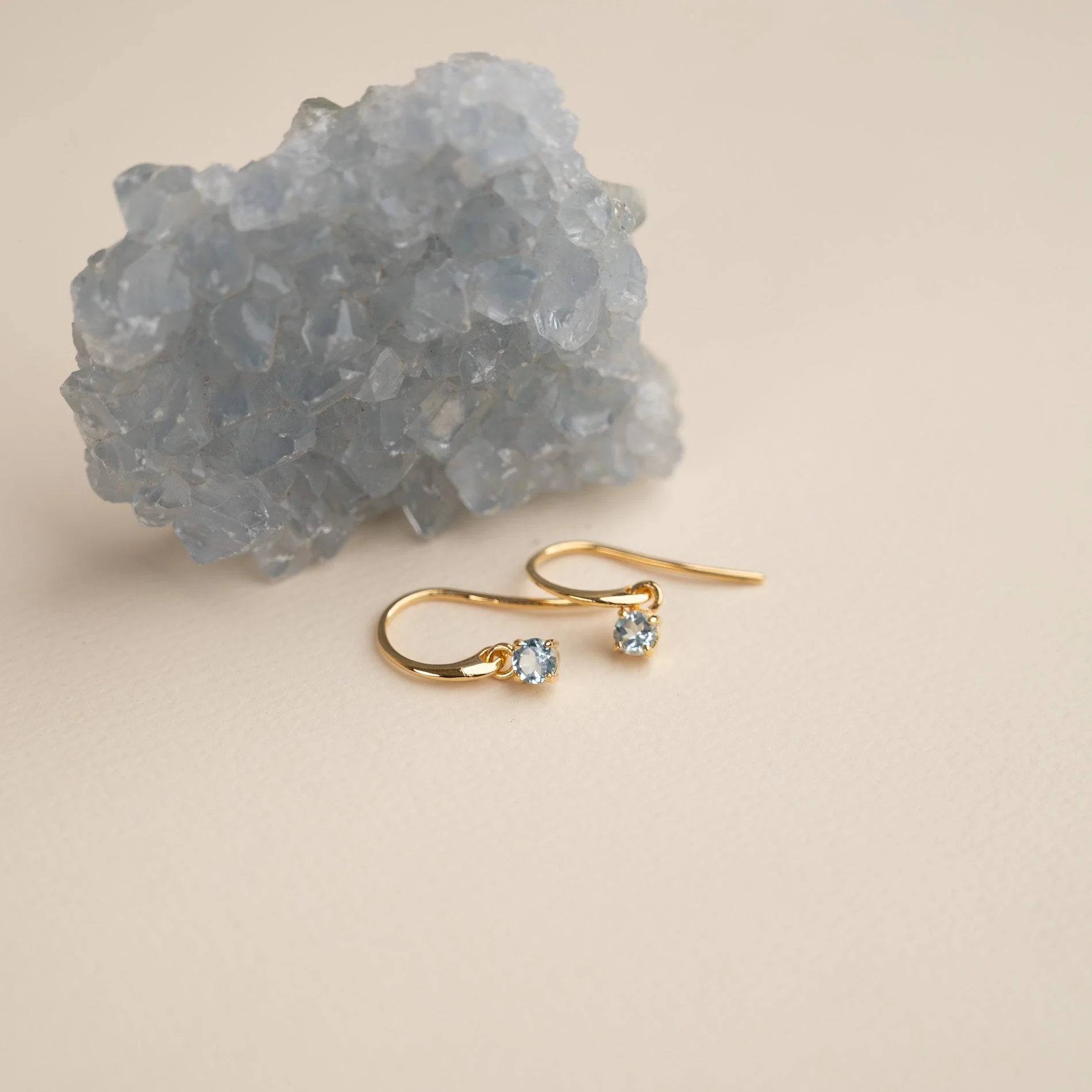 GEMMA BLUE TOPAZ GOLDEN HOOK EARRING - Image 3
