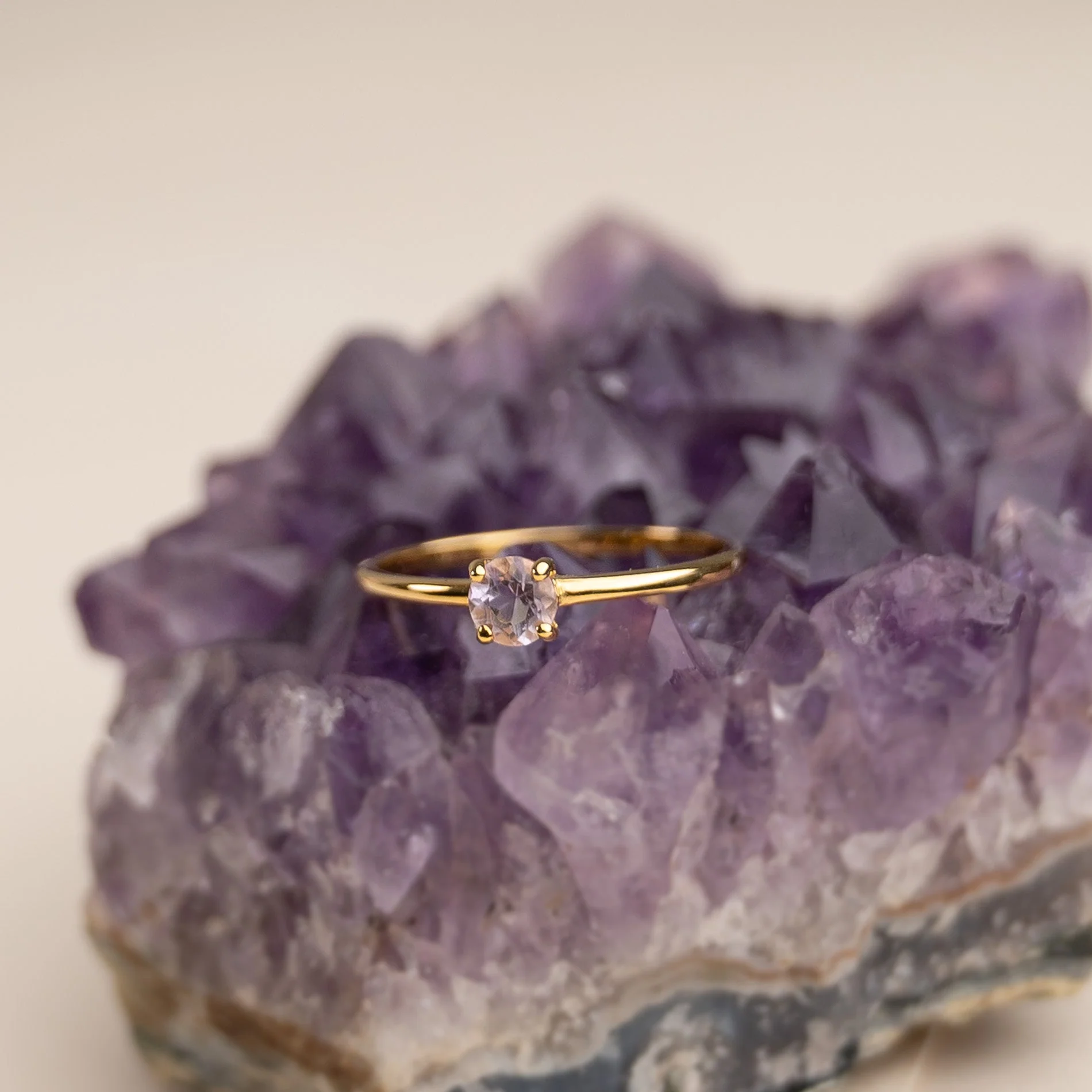 GEMMA PURPLE AMETHYST GOLDEN RING