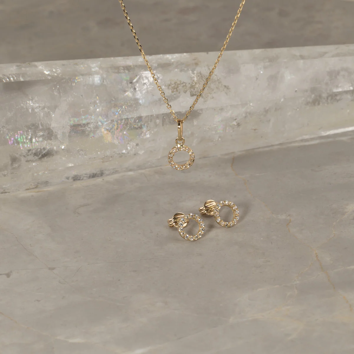 GLORIA CRYSTAL SOLID GOLD PENDANT - Image 8
