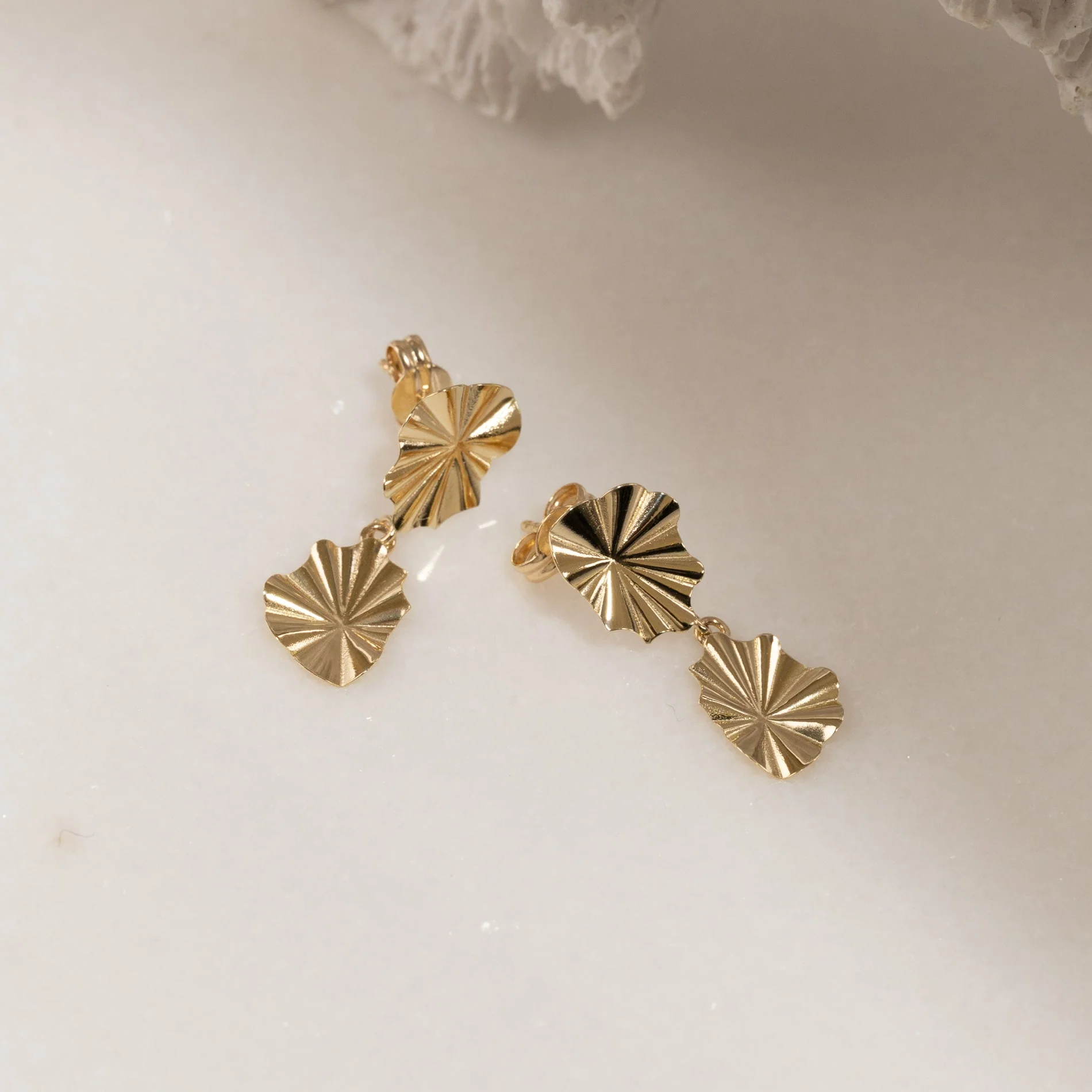 GRACE SOLID GOLD EARRING - Image 5