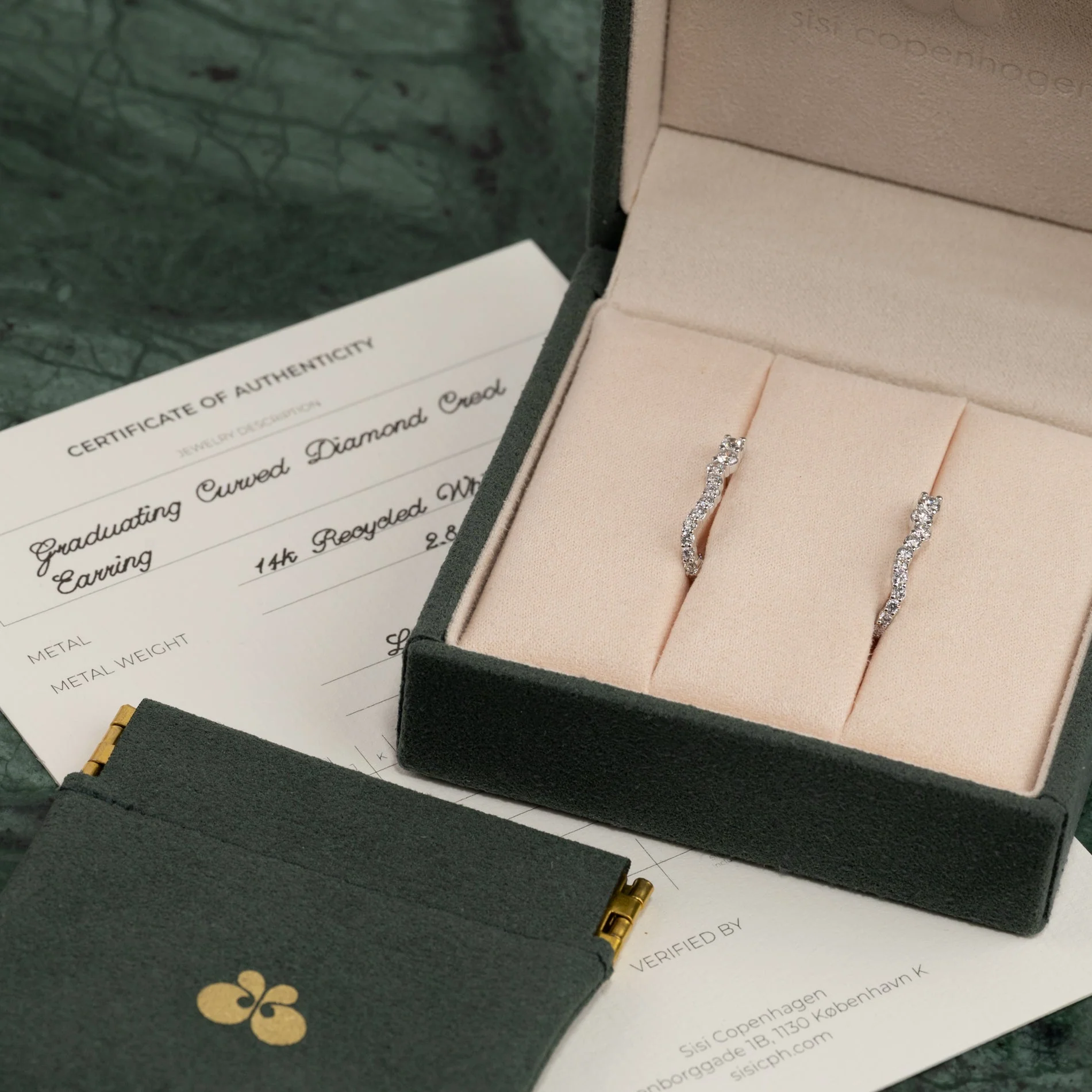 GRADUATING CURVED LAB-DIAMOND CREOL EARRING - 0.9ct - WG - Image 3