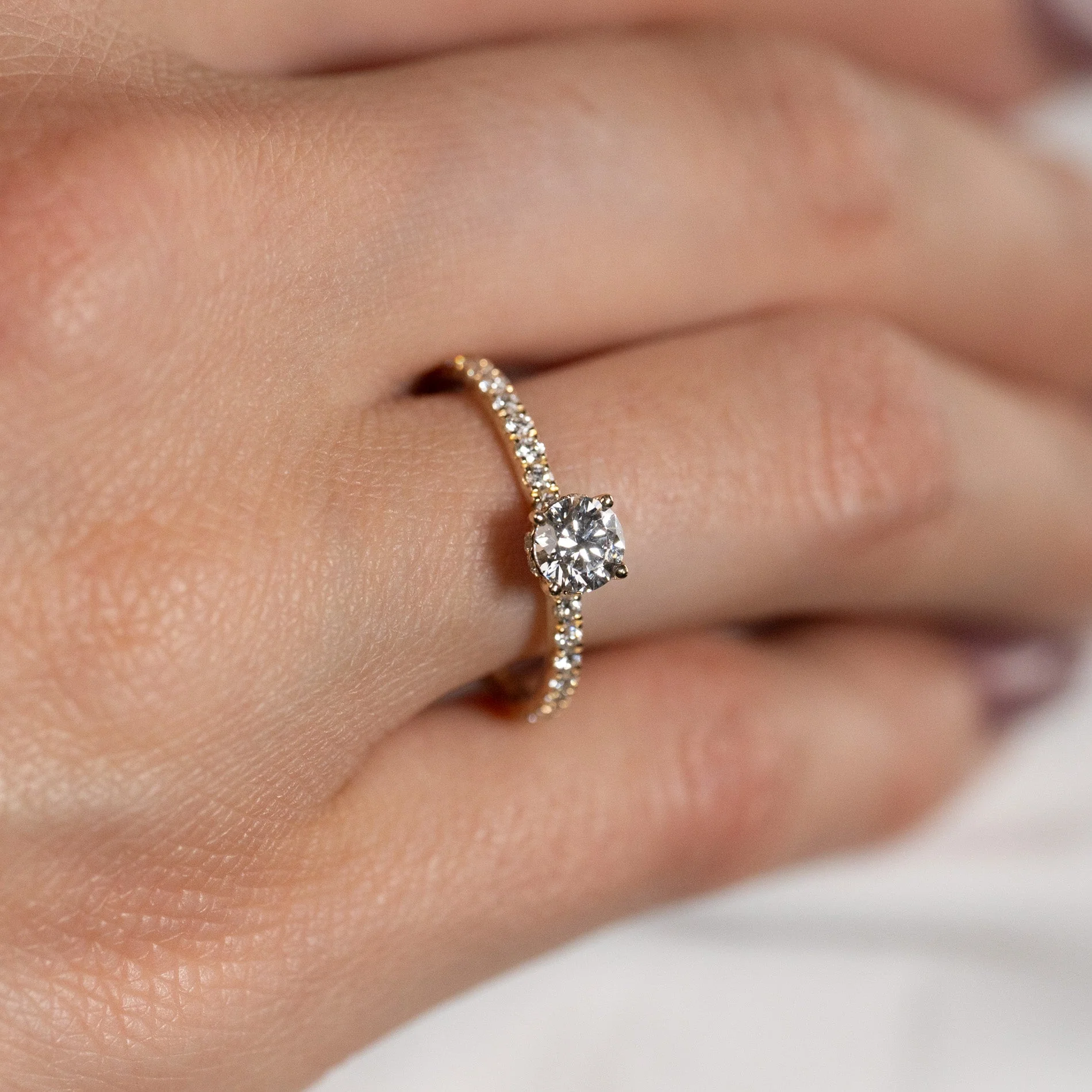 HIDDEN-HALO ALLIANCE LAB-DIAMOND RING - 0.8ct - YG - Image 2