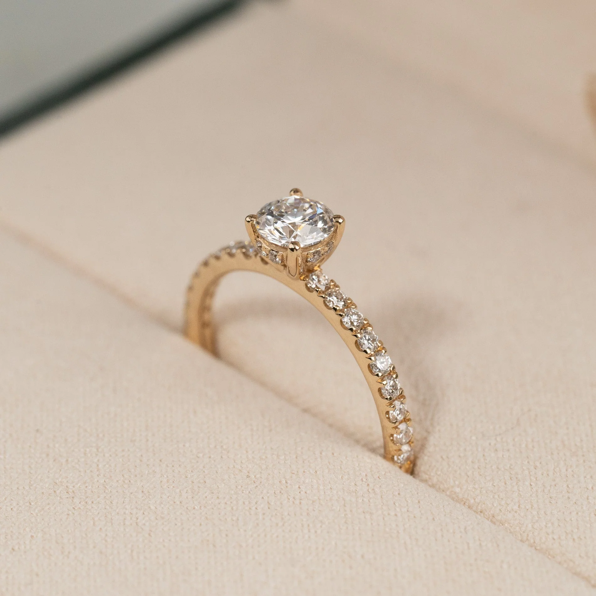 HIDDEN-HALO ALLIANCE DIAMOND RING - Image 6