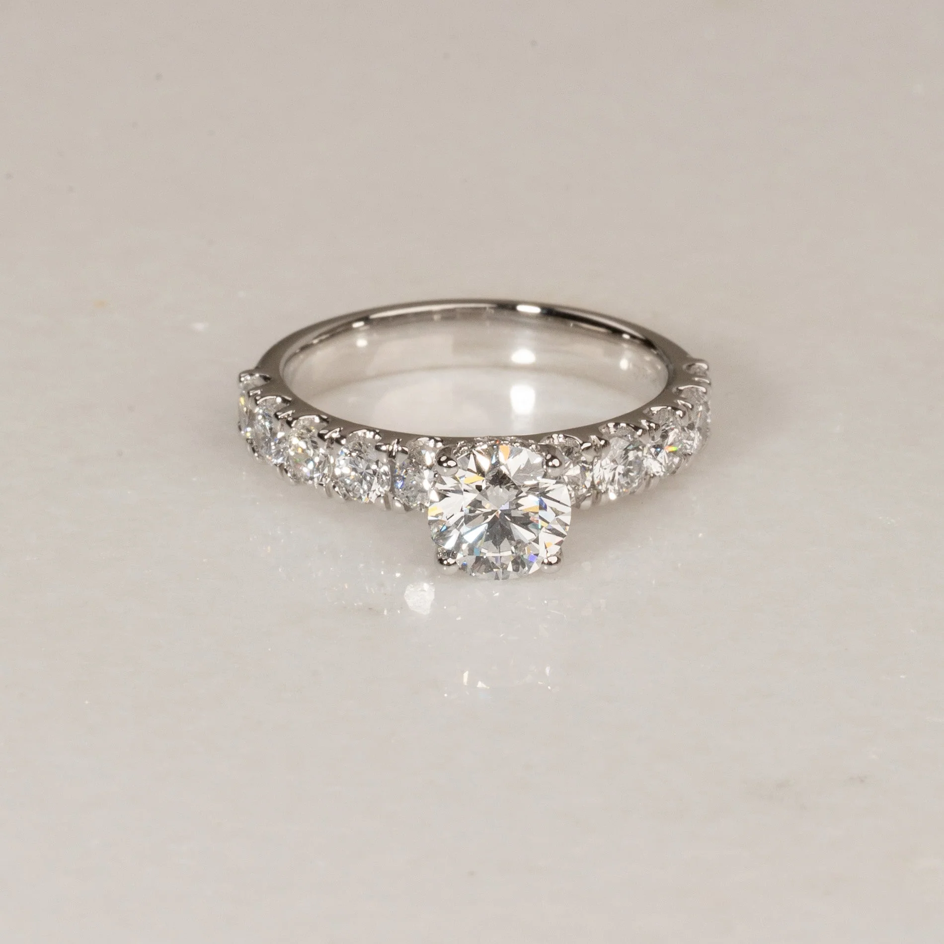 HIDDEN-HALO WIDE ALLIANCE LAB-DIAMOND RING - 2.0ct - WG - Image 4