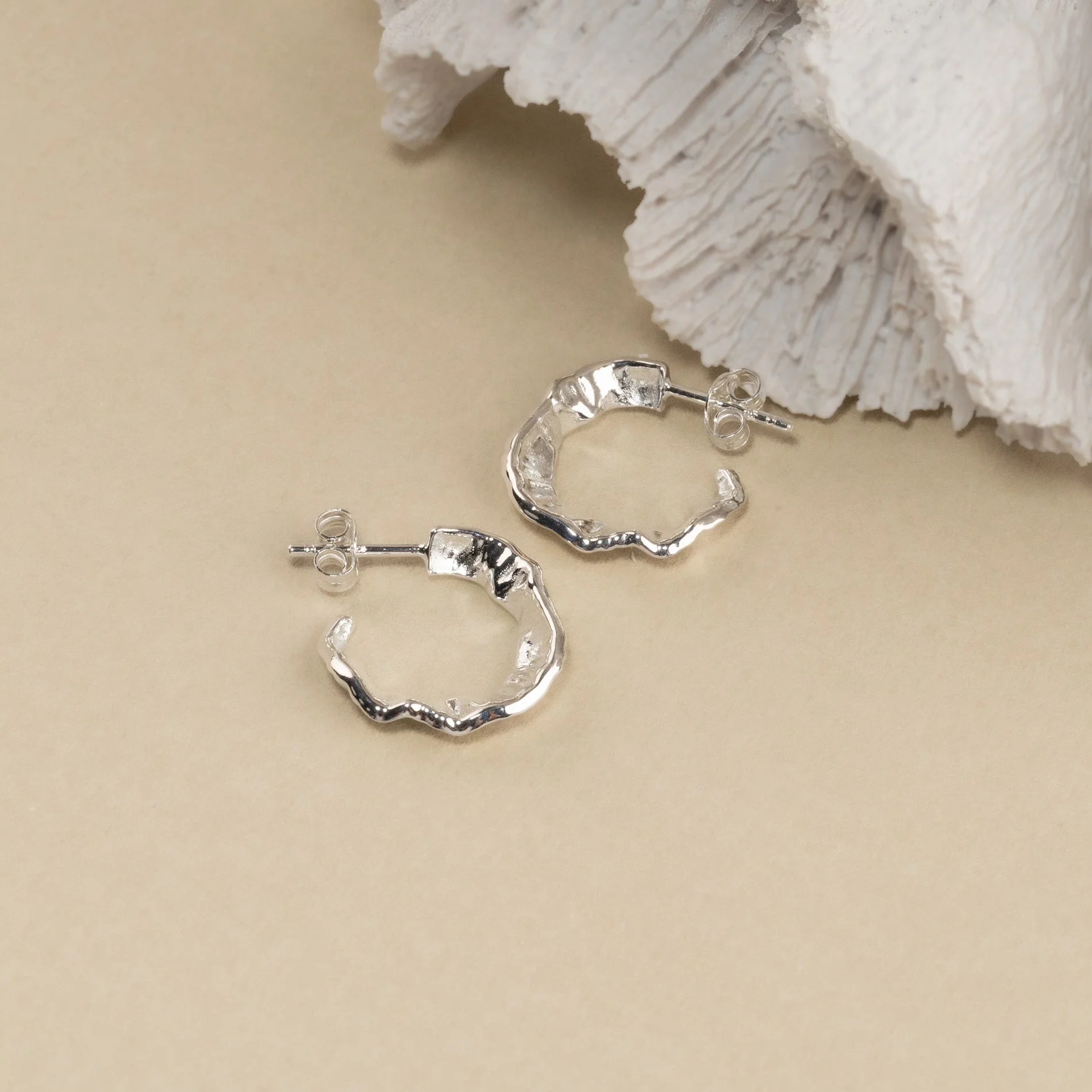JULIE SILVER CREOL EARRING