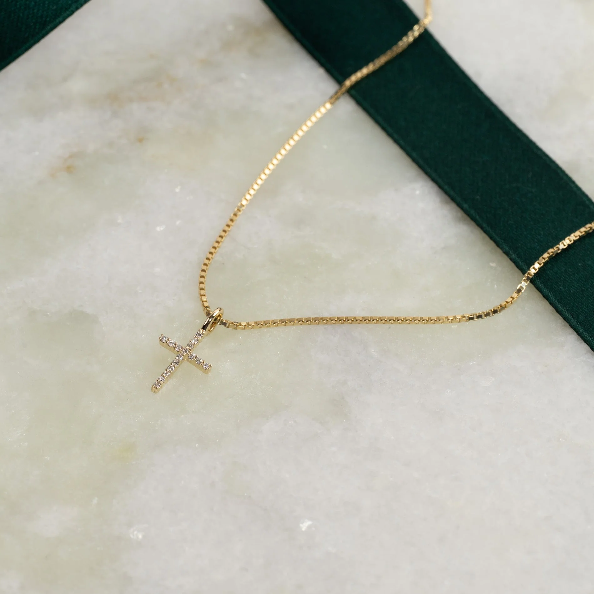 LAB-DIAMOND CROSS PENDANT- 0.08ct - YG - Image 5