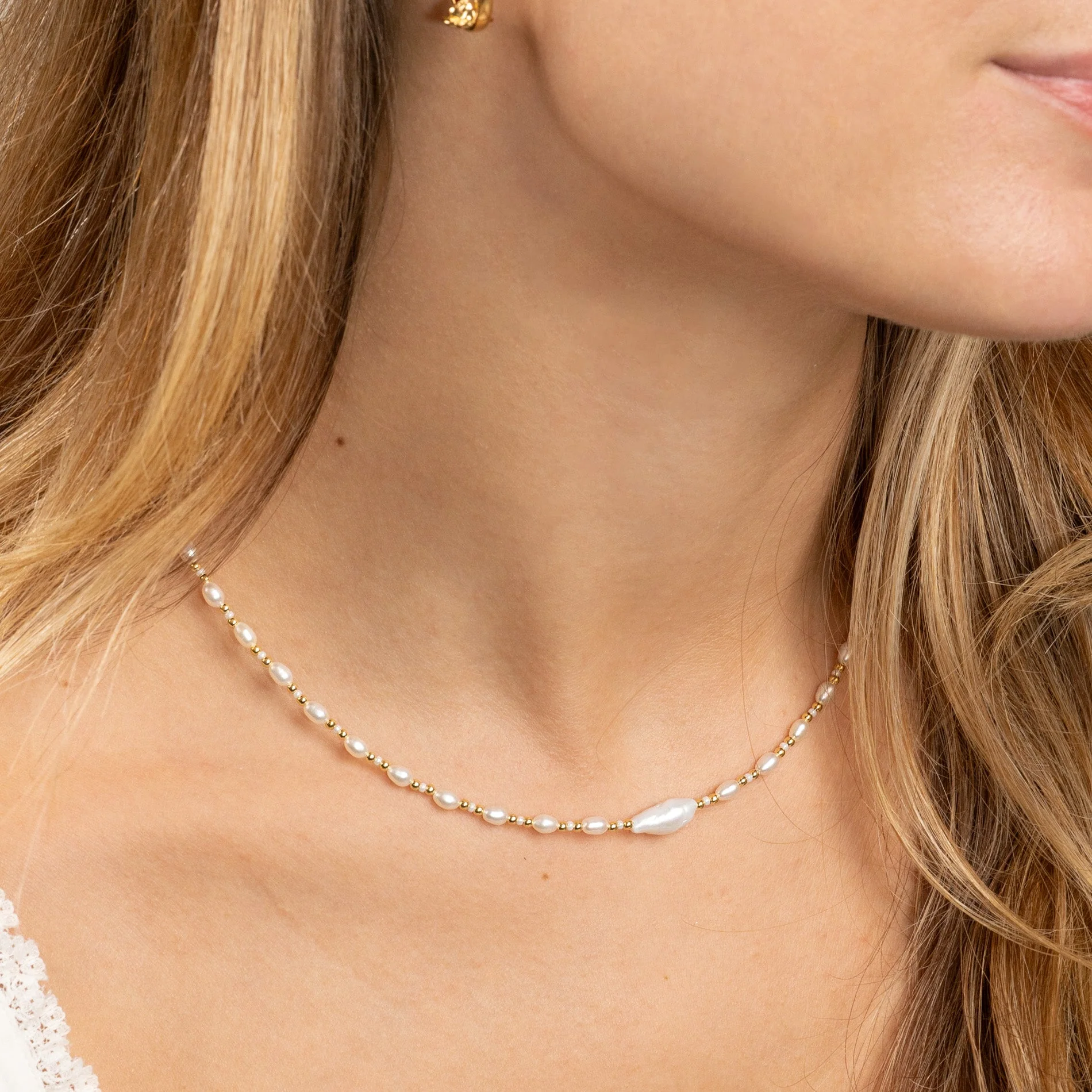 LANA PEARL GOLDEN NECKLACE