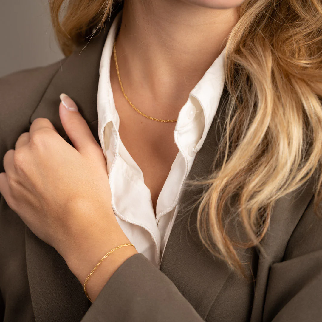 LEONORA SOLID GOLD BRACELET - Image 9