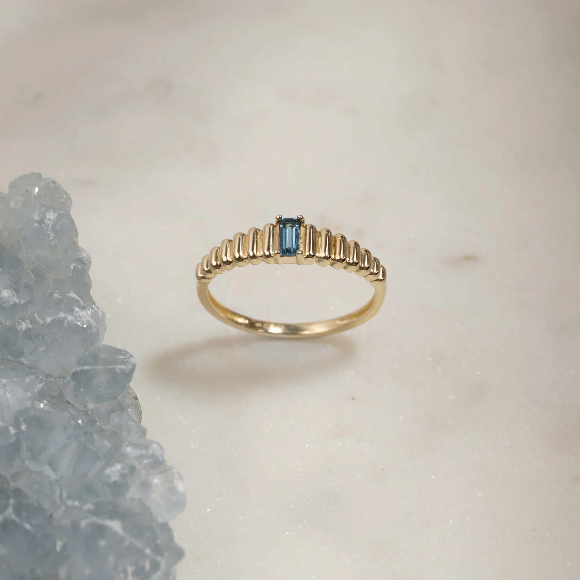 LINE LONDON BLUE TOPAZ SOLID GOLD RING - Image 3