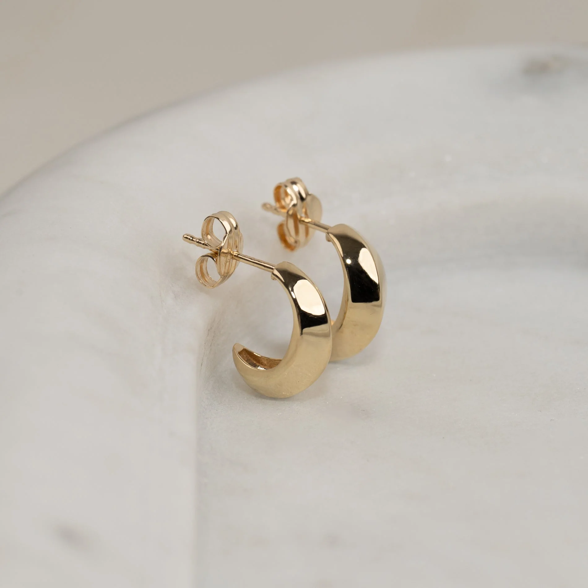 LINEA SOLID GOLD CREOL EARRING